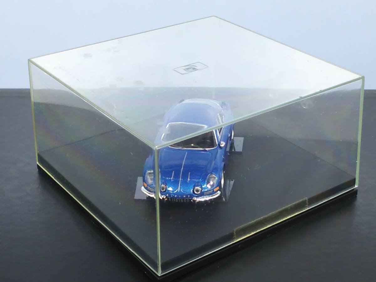 Trofeu 本体良好 台座に難有り Alpine Renault A110 1600 S Berlinetta 縮尺1/43 送料410円 同梱歓迎 追跡可 匿名配送 アルピーヌ ルノー_画像4