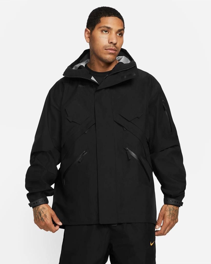 M 新品 ナイキ×ノクタ ゴアテックス シェルジャケット NIKE M 新品 ナイキ×ノクタ ゴアテックス シェルジャケット NIKE