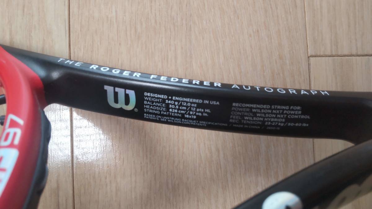 【レアもの】Wilson硬式テニスラケット PRO STAFF RF97 G2☆THE ROGER FEDERER Autograph☆レッド×ブラック＋ホワイト＆シルバー☆USED_画像7