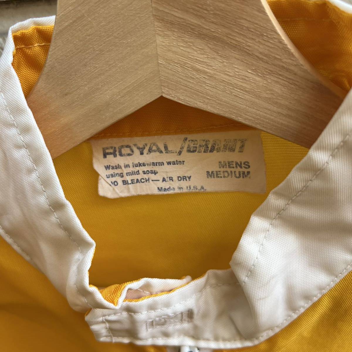 80s 90s USA製 ナイロンジャケット レーシングジャケット 黄色 イエロー ROYAL GRANT アメリカ製 古着 vintage ヴィンテージ メンズ古着_画像9