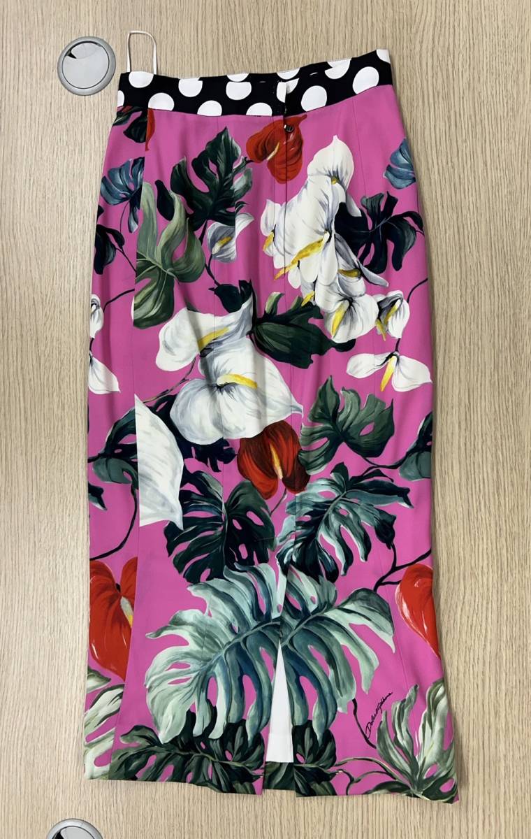 DOLCE＆GABBANA　ドルチェアンドガッバーナ　スカート　レディース　中古　15-18_画像2