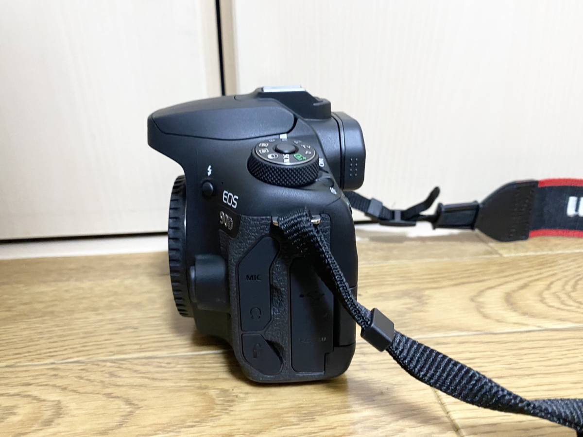 【美品】CANON EOS 90D デジタル一眼レフカメラ カメラ EF-S 18-135mm 1:3.5-5.6 IS USM レンズキット キャノン _画像6