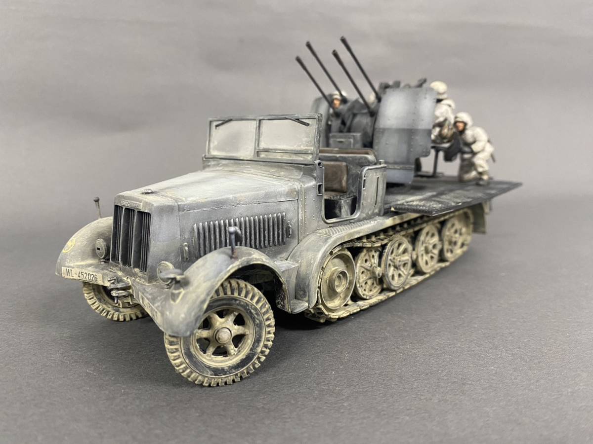 タミヤ1/35 ドイツ８トンハーフトラック４連高射砲 完成品_画像2