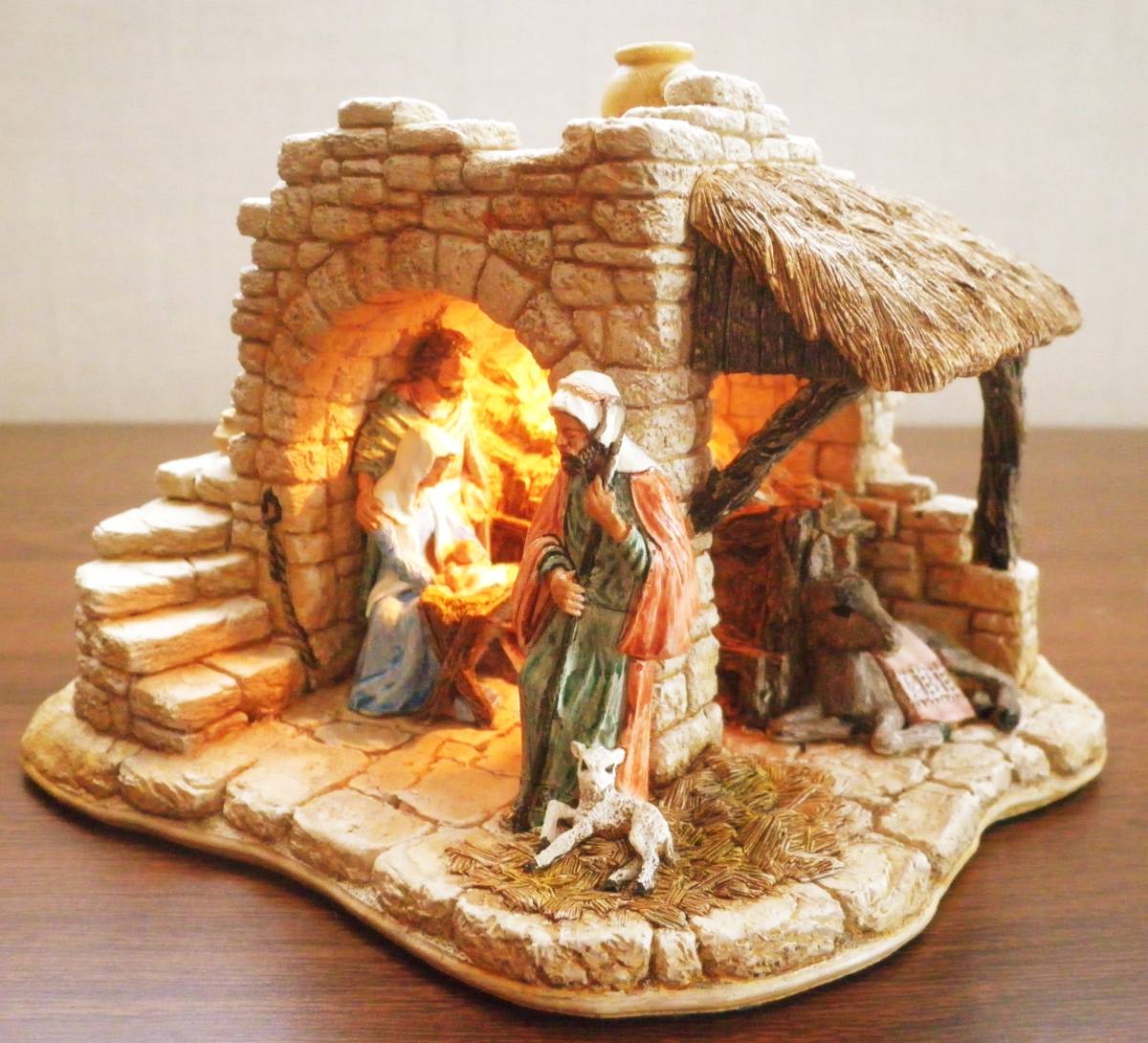 非常に希少 限定 リリパットレーン Lilliput Lane AWAY IN A MANGER 美品 キリスト 降誕 ライトアップ ハンドメイド 英国製