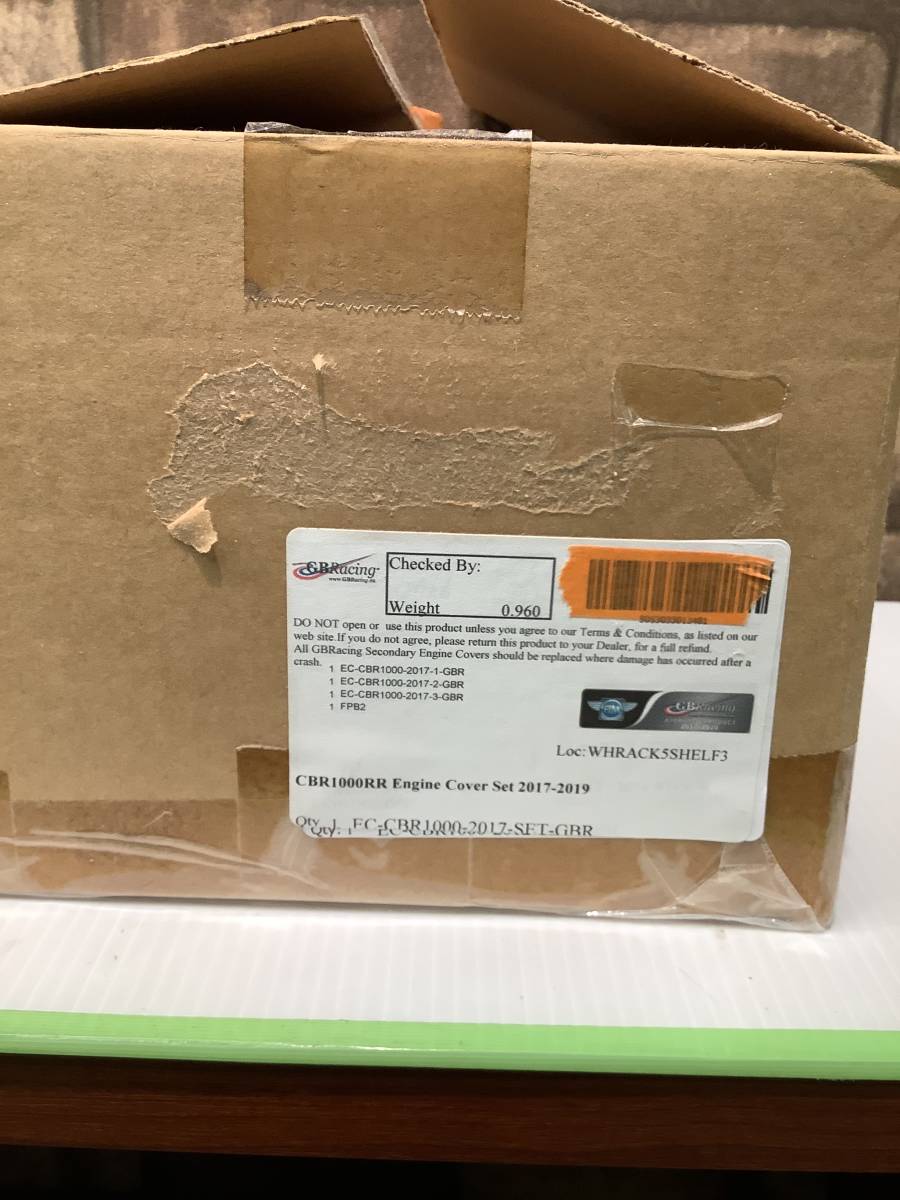 【店頭展示品】GBRacing ジービーレーシング CBR1000RR (2017-2019) エンジンカバーセット ※国内正規代理店品_画像5