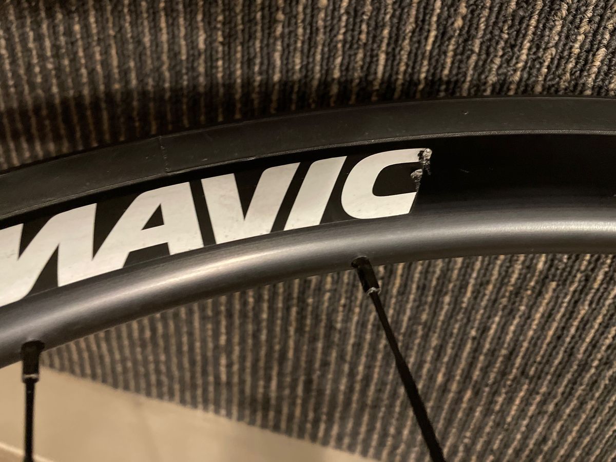 美品 MAVIC KSYRIUM 30 DISK マヴィック キシリウム30 ロード 美品 MAVIC KSYRIUM 30 DISK マヴィック キシリウム30 ロード