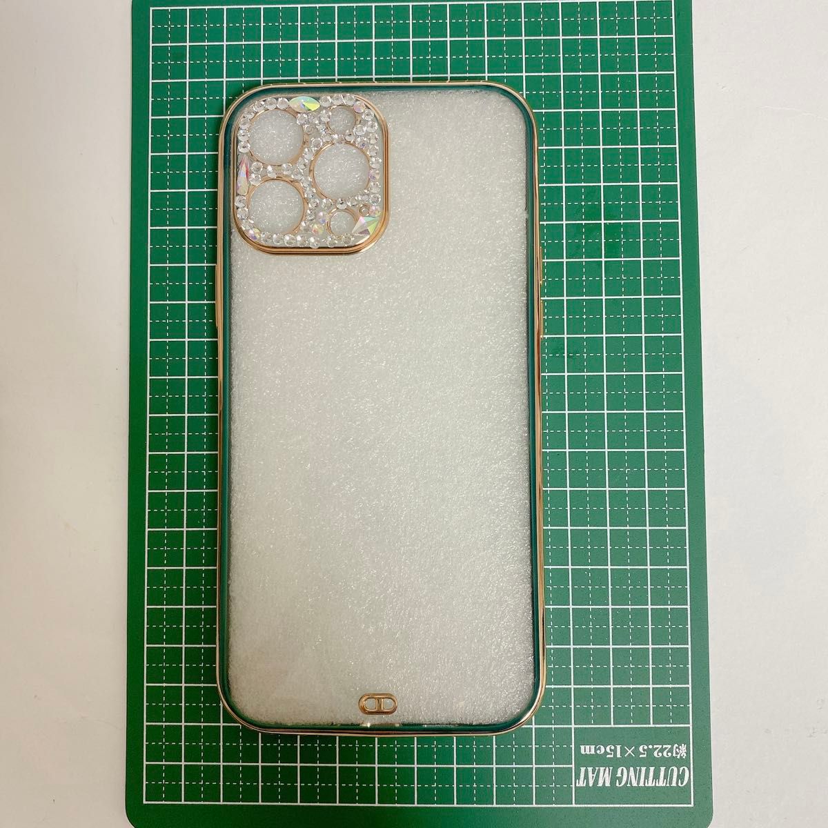 大特価！！大人気　iPhone 13 pro max ケース カバー 可愛い  キラキラ