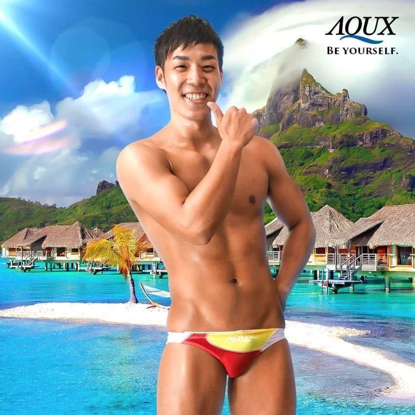 AQUX 新品 競泳水着 競パン Mサイズ レッド×イエロー 透け競パン セクシー水着 シースルー生地 完売品 廃盤品_画像6