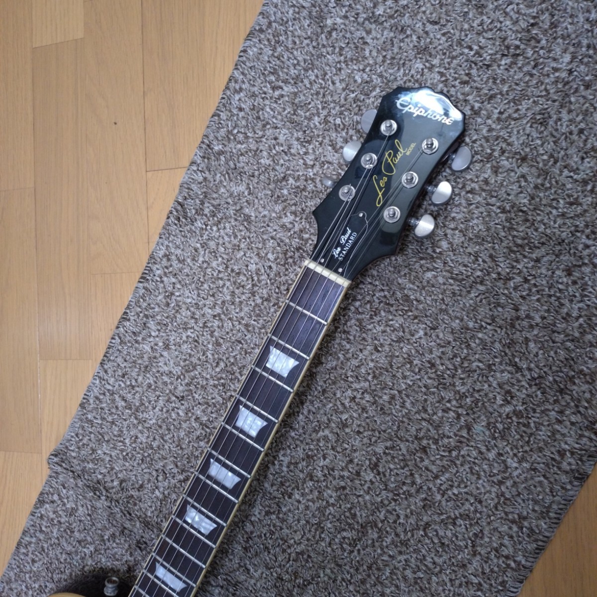 Epiphone レスポールスタンダード ゴールドトップ エレキギター_画像3