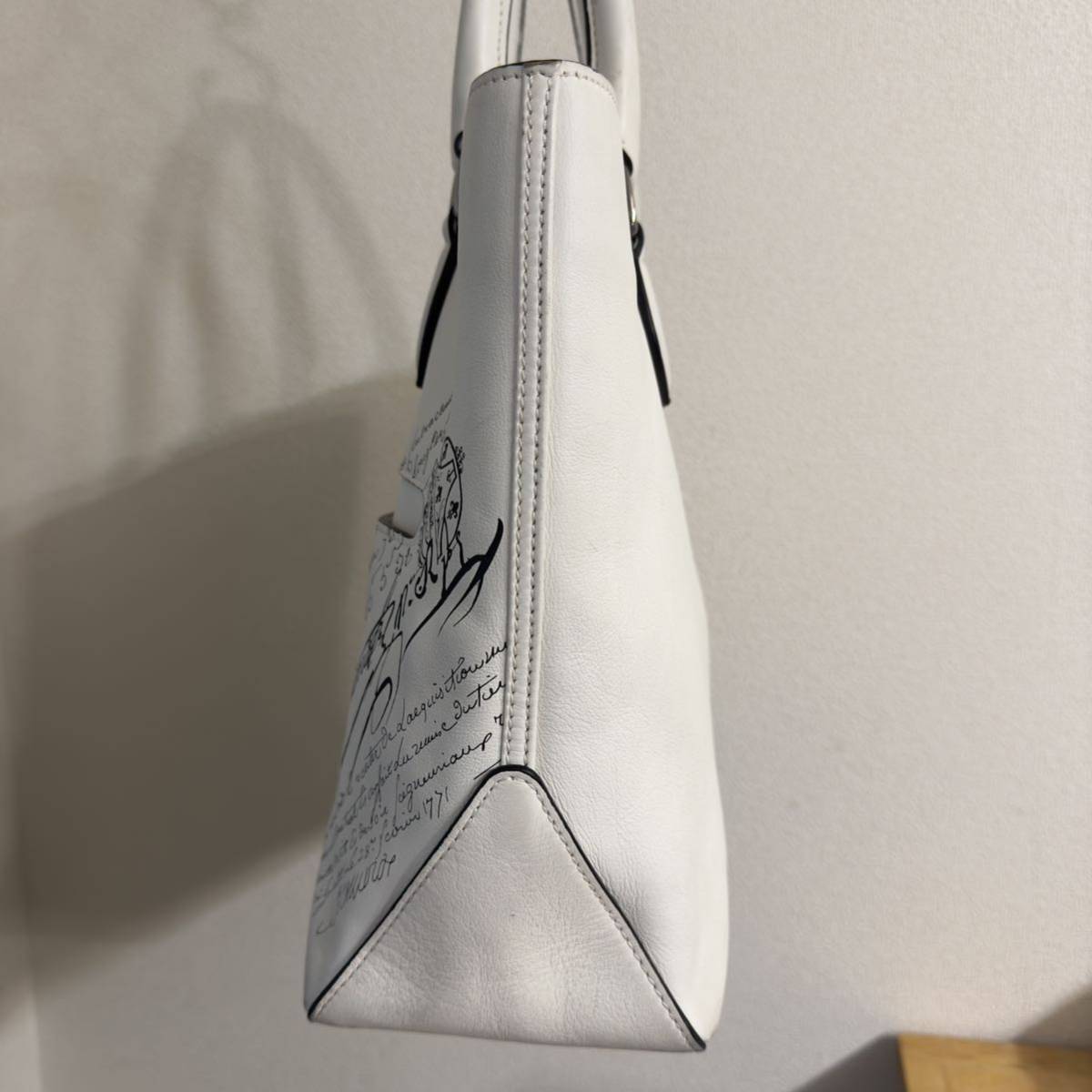 日本限定 80万円 ベルルッティ トゥジュール カリグラフィー 日本限定 80万円 ベルルッティ トゥジュール カリグラフィー