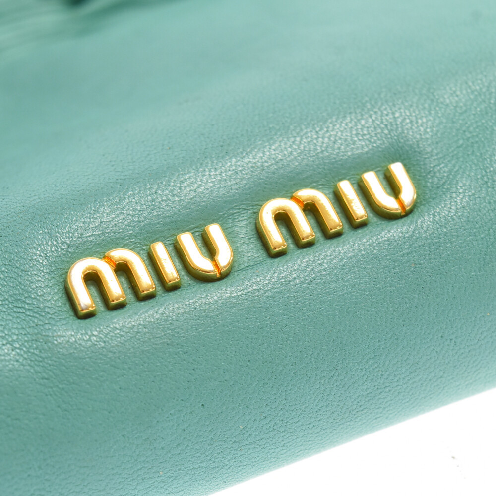 miumiu ミュウミュウ リボンデザイン ロゴプレート入り レザークラッチバッグ グリーン レディースの画像5