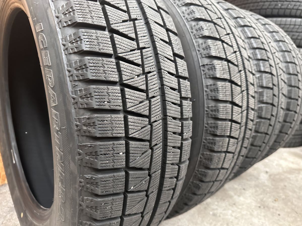 送料無料【バリ山】21年製造 215/60R17 96Q BRIDGESTONE ICEPARTNER2 スタッドレス 4本セット_画像1