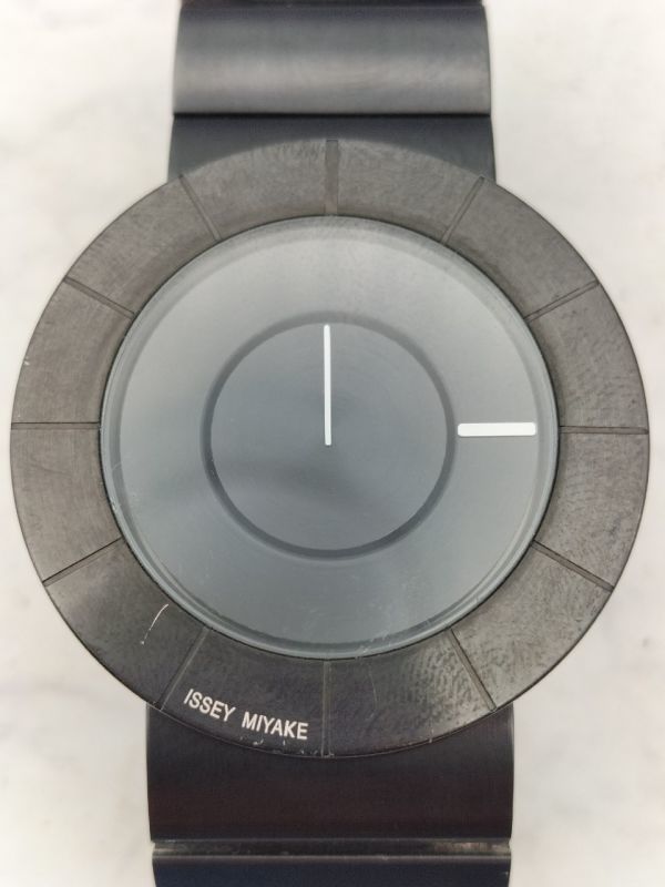 LL77 1円～ 不動品 イッセイミヤケ ISSEY MIYAKE セイコー SEIKO 吉岡徳仁 VJ20-0010 クオーツ 腕時計 黒文字盤 ステンレス メンズ_画像6