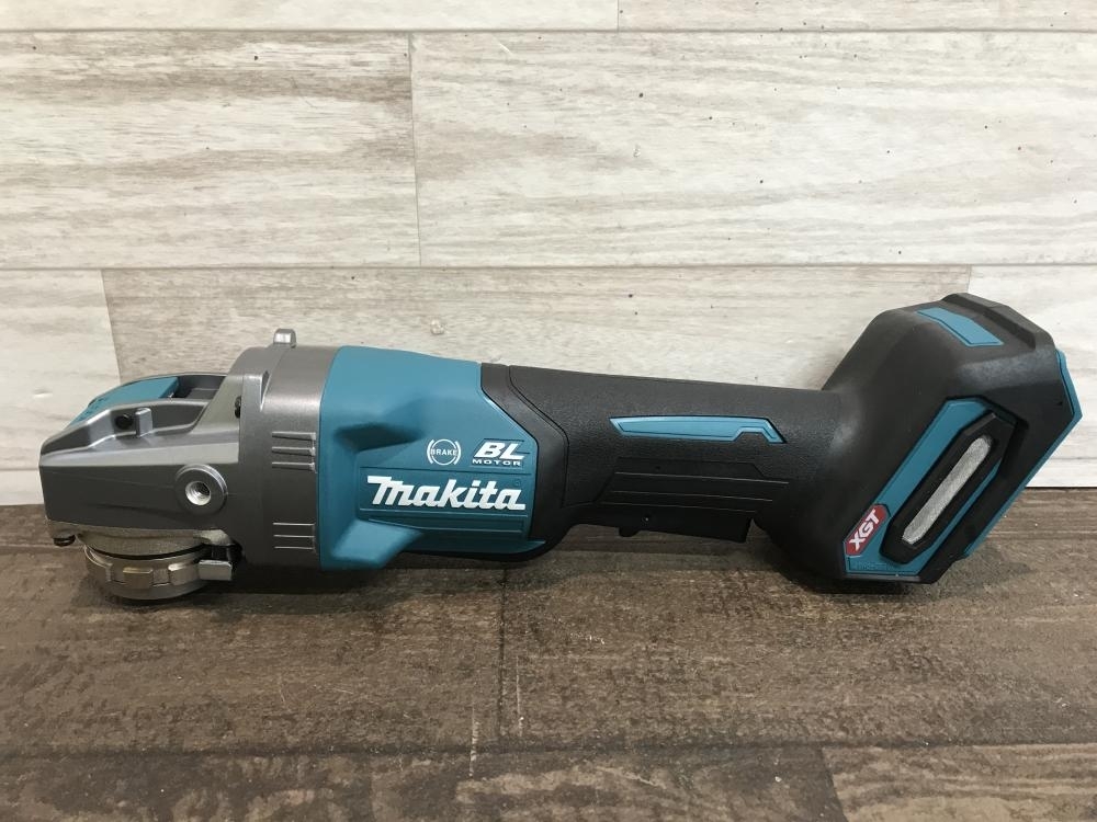 009▼未使用品▼makita マキタ 125㎜充電式ディスクグラインダ GA047GRMX バッテリ2個＋充電器付き_画像2