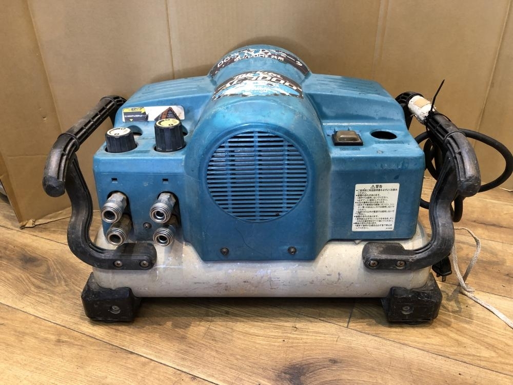 001♪おすすめ商品♪マキタ makita 高圧常圧エアコンプレッサー AC3000_画像2