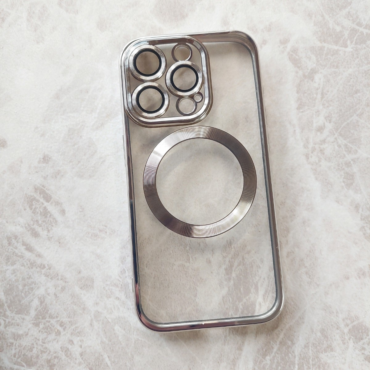 iPhone15Pro silver metallic clear MagSafe correspondence mug safe 
