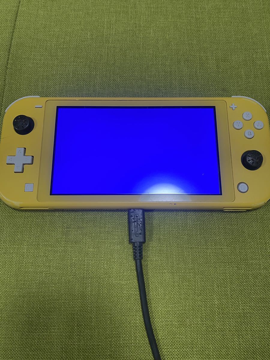 任天堂　Nintendo Switch Light ニンテンドースイッチライト イエロー ブラック　2台ジャンク　_画像4