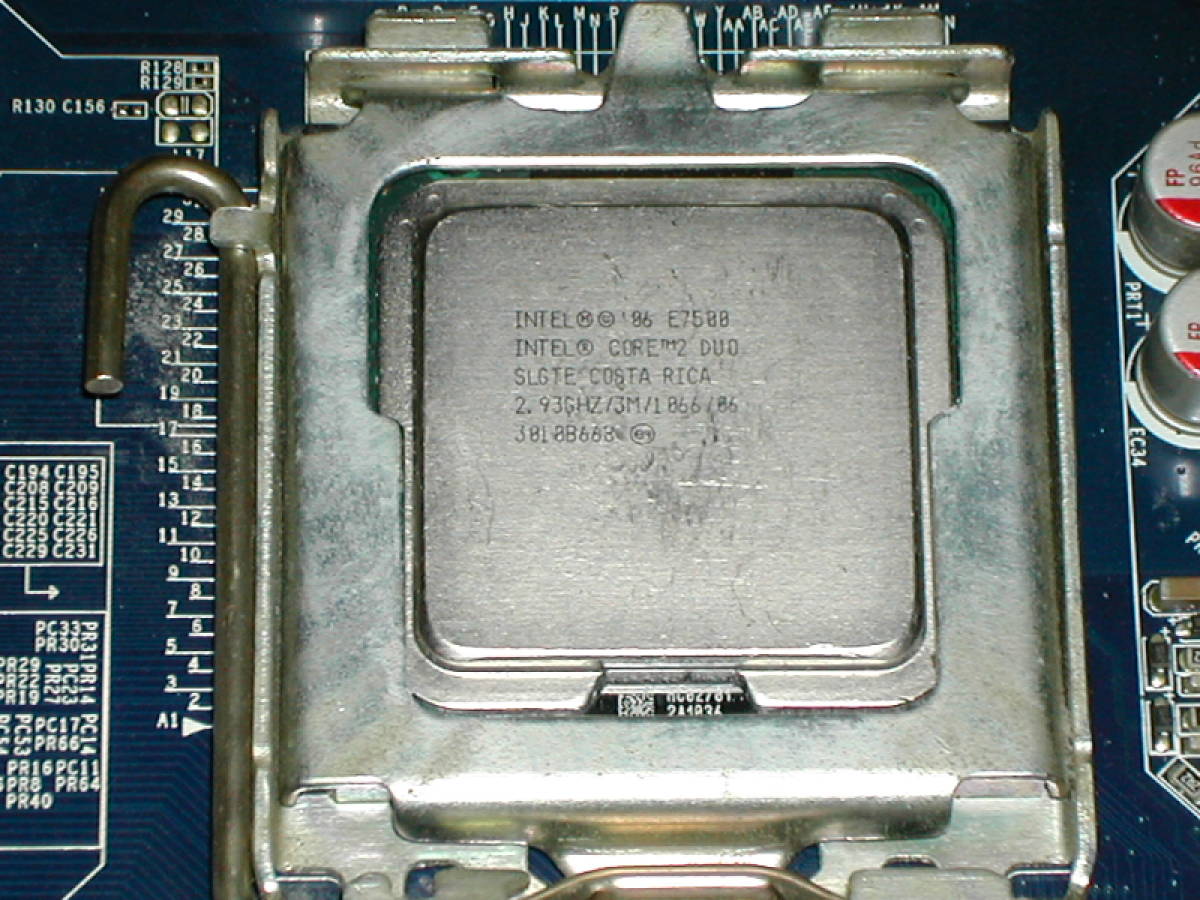 CPU メモリ付き　FOXCONN　G41MX　LGA775　ヤニ汚れ有り