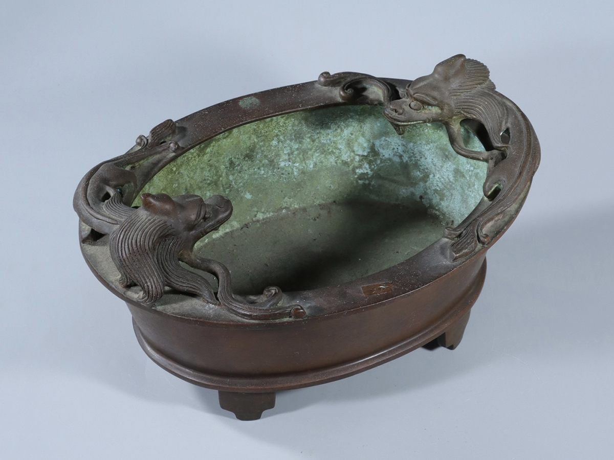 【徳】旧家蔵出『明 古銅彫 魑龍耳香炉 宣徳年製款』古美術品 骨董品
