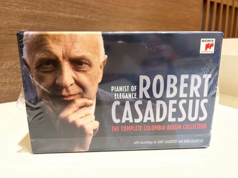 C21 未開封　ロベール・カサドシュ　ROBERT CASADESUS PIANIST OF ELEGANCE コロンビアアルバムコレクション　65CD クラシックCD BOX_画像1