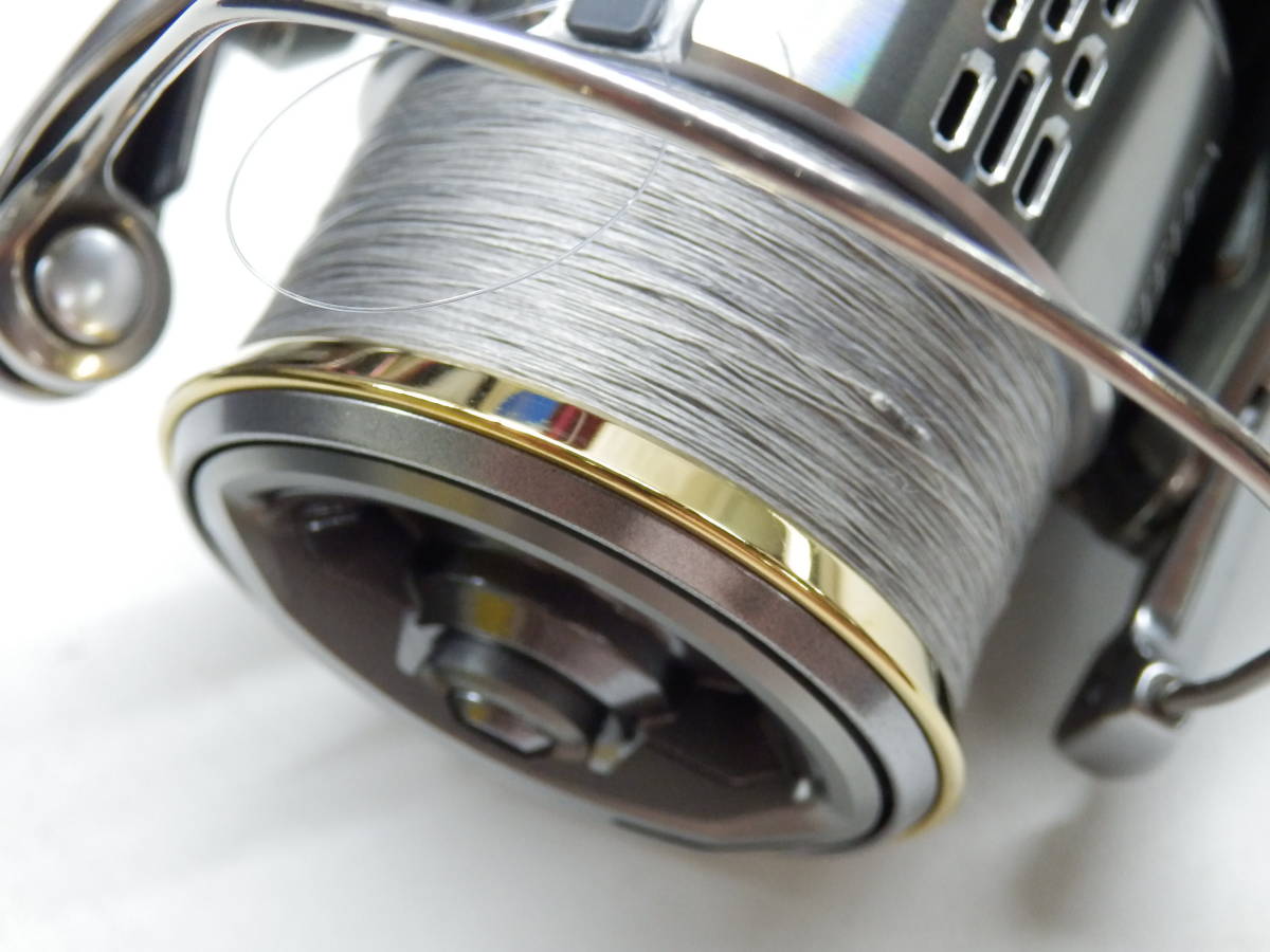 123C165L◆【美品】SHIMANO シマノ 18 ステラ STELLA 2500SHG スピニングリール ※ハンドルノブカスタム品 中古_画像9