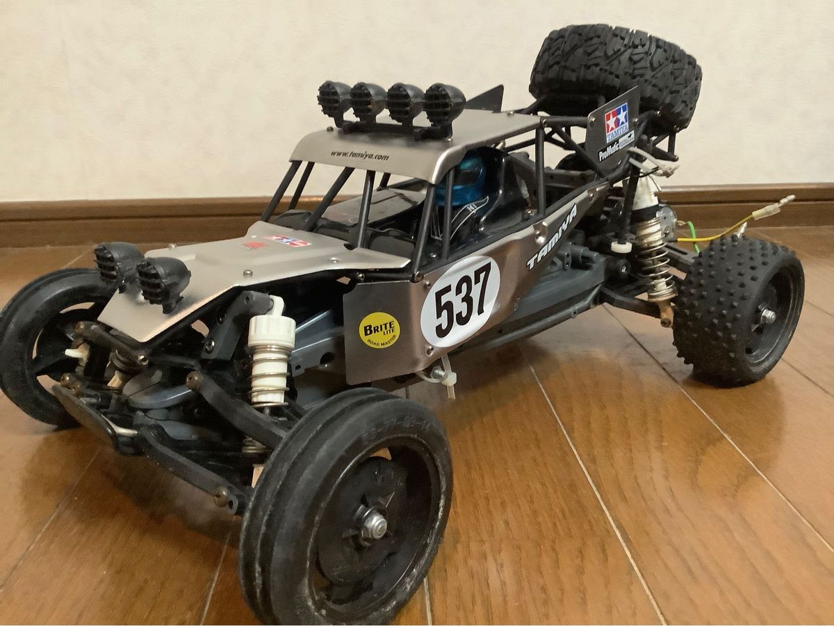 タミヤ DT-03 レーシングファイター 金属ボディ付き メカレス タミヤ DT-03 レーシングファイター 金属ボディ付き メカレス