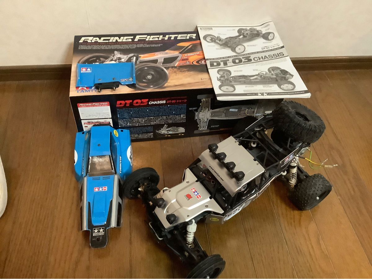タミヤ DT-03 レーシングファイター 金属ボディ付き メカレス タミヤ DT-03 レーシングファイター 金属ボディ付き メカレス