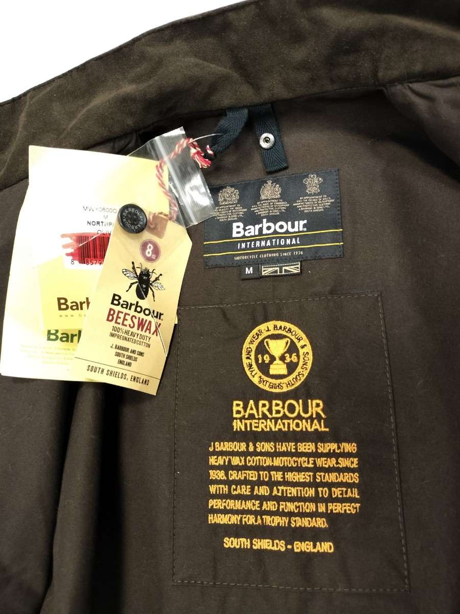 未使用タグ付き Barbour international northpass olive M bees 未使用タグ付き Barbour international northpass olive M bees