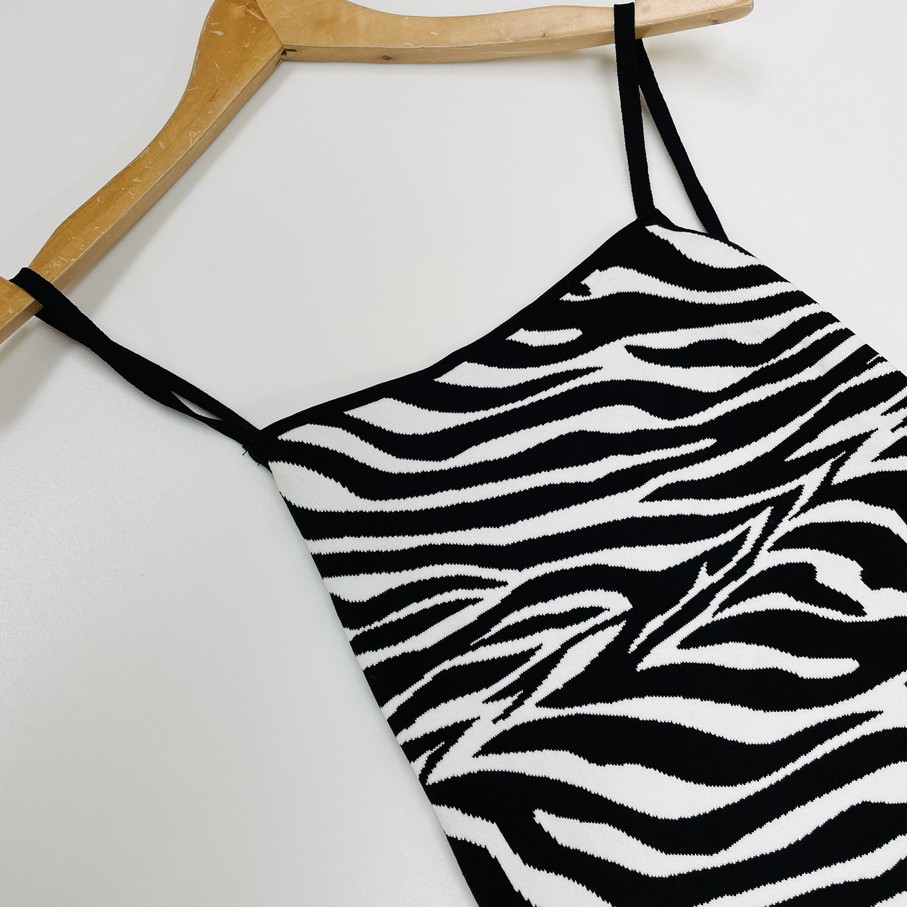 M/ ZARA ゼブラ柄 ジャガードアニマルワンピース レディース M/ ZARA ゼブラ柄 ジャガードアニマルワンピース レディース