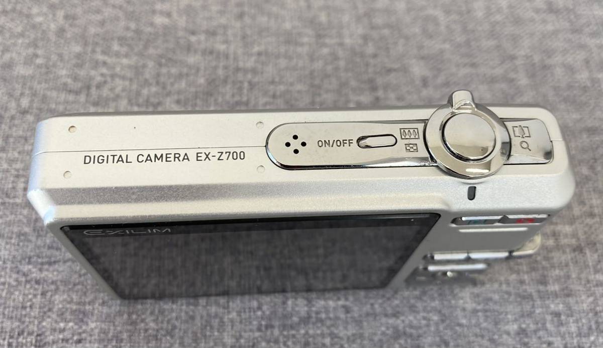 ▼（動作未確認）CASIO カシオ EXILIM エクシリムEX -Z 700 7.2 MEGA PIXELSデジタルカメラ 保証書 箱付き_画像4