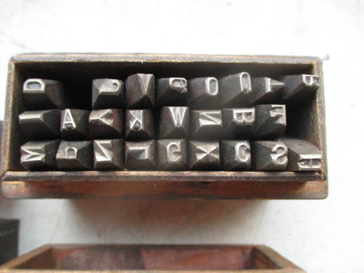 KEEP stamp figure stamp maker unknown alphabet 