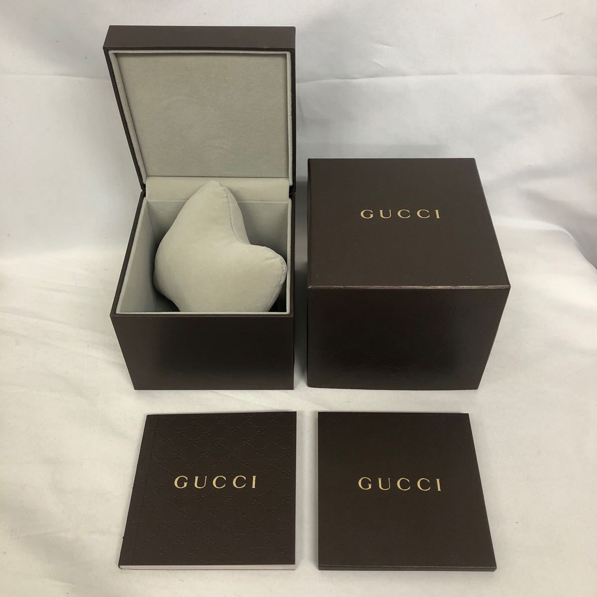 GUCCI グッチ 空箱 BOX 時計用　ウォッチケース 　　腕時計 ボックス 付属品　時計ケース 2個セット_画像2