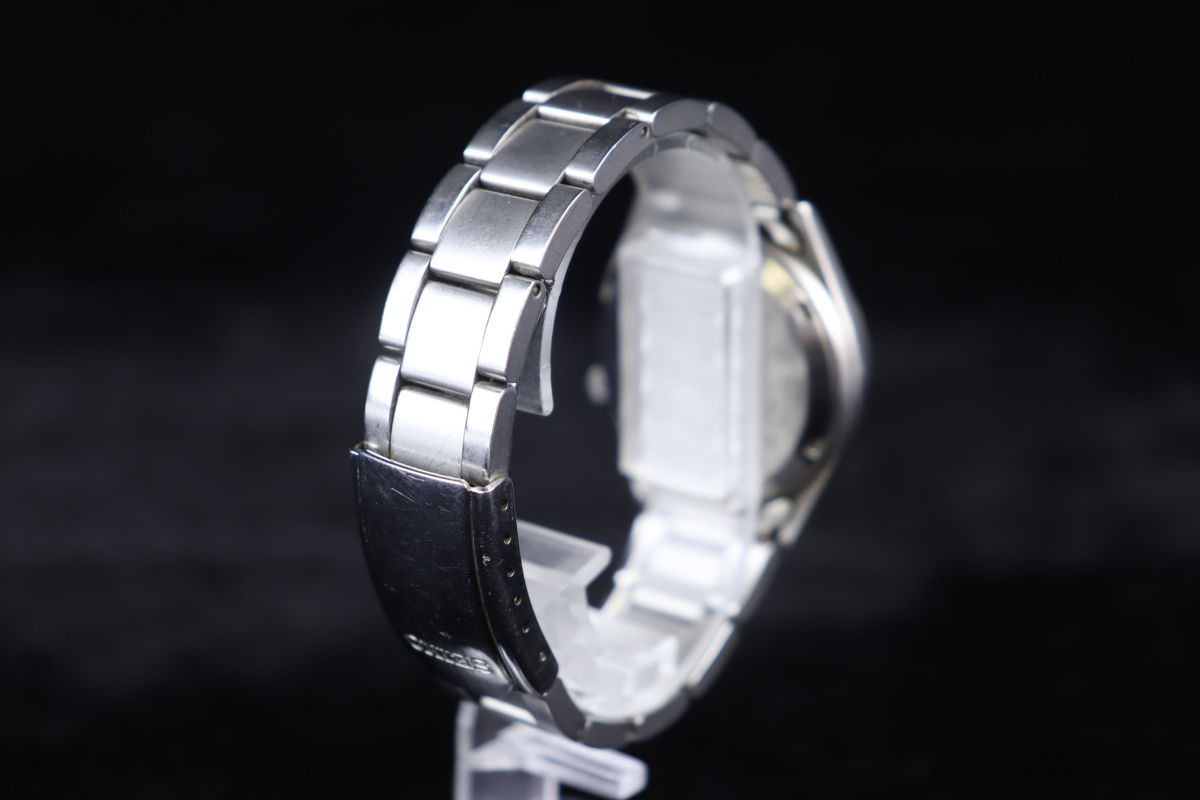【稼働品】SEIKO セイコー 7S26-3060 腕時計 ミリタリーウォッチ 自動巻き デイデイト カレンダー 21石 メンズ 紺文字盤 005IDEB39_画像3