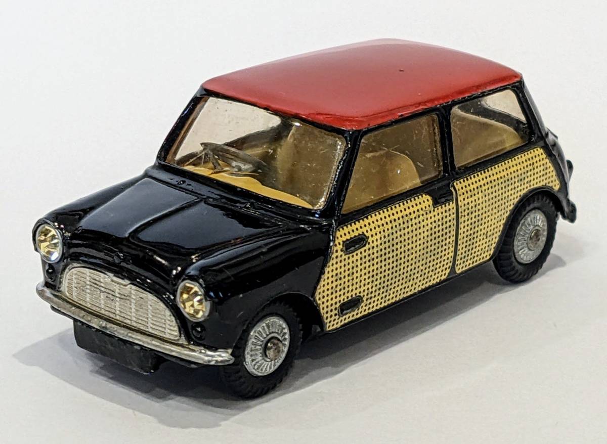 60 годы Британия Corgi Morris Mini Cooper Deluxe Wickerwork Англия производства 