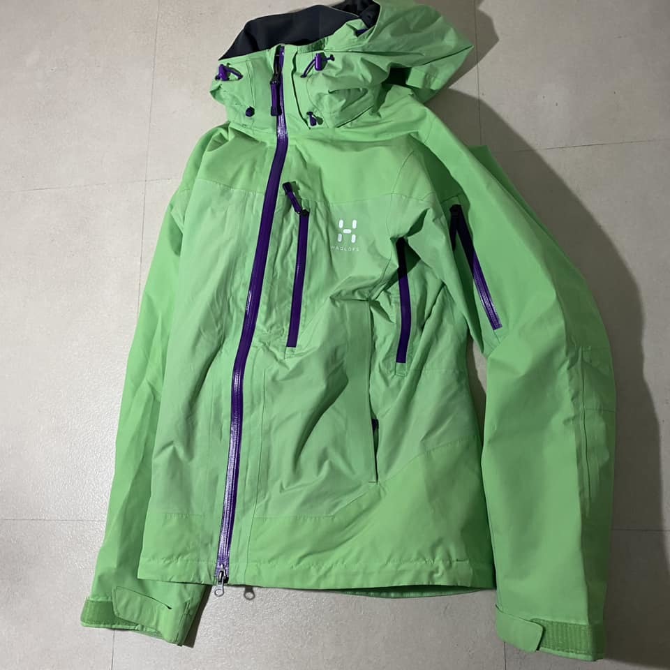 HAGLOFS ホグロフス スノボウエア マウンテンパーカー レディース ライムグリーン【WOMEN S】_画像2