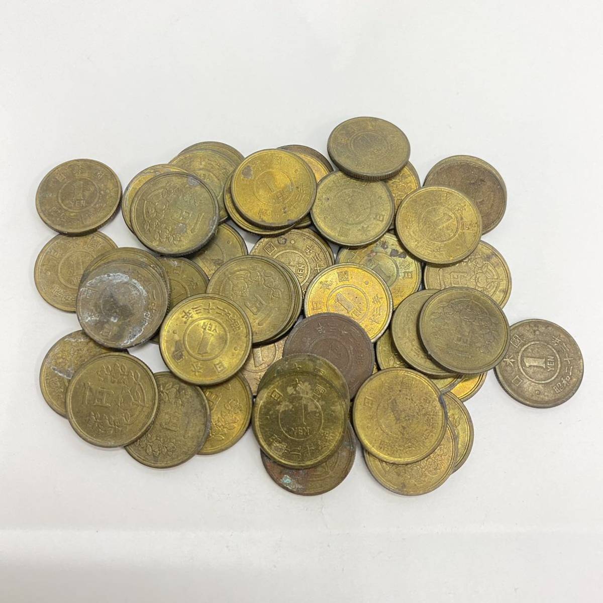 635 硬貨 古銭 昭和23年 24年 25年 1円 黄銅貨アンティーク コレクション 日本国 橘 コイン_画像6
