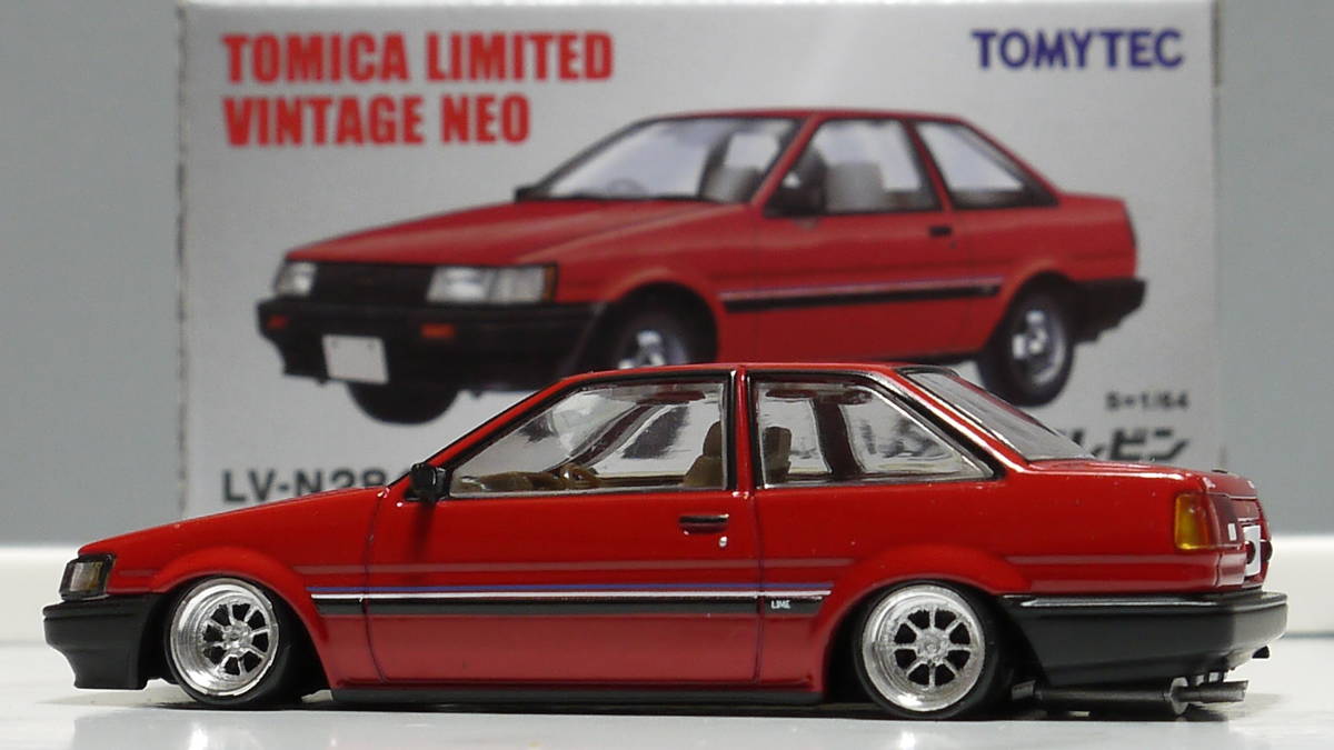 トミカリミテッド改 1/64 トヨタ カローラレビン AE86 ワタナベ アルミ 深リム 街道レーサー 頭文字D 湾岸 JDM D1 スタンス ドリフト_画像2