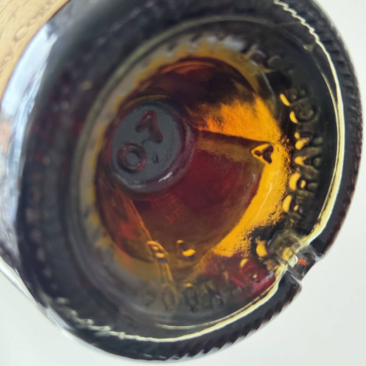神102-725★ ヘネシー Hennessy VSOP スリムボトル 700ml アルコール 40% 未開栓 コニャック ブランデー 特級 古酒 ファインシャンパーニュ_画像10