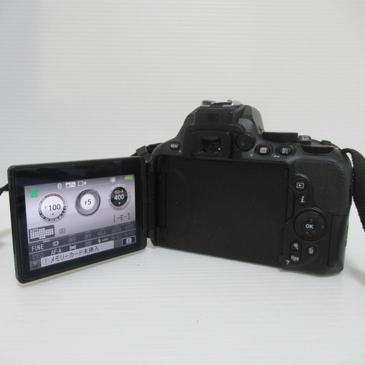 カメラ　Nikon　D5600　カメラレンズ　バッテリー　 通電確認済 80サイズ発送同梱不可 【2278774/164/mrrz】ｐ_画像7