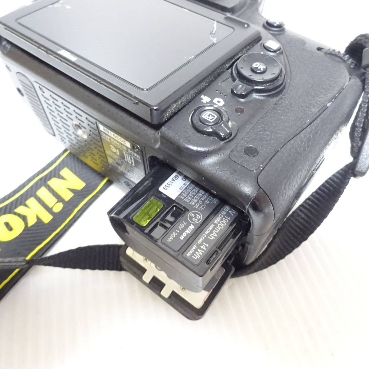 Canon D750 デジタル一眼カメラ 使用感あり 通電確認済み 【60サイズ/同梱不可/大阪発送】【2376159/191/mrrz】_画像7