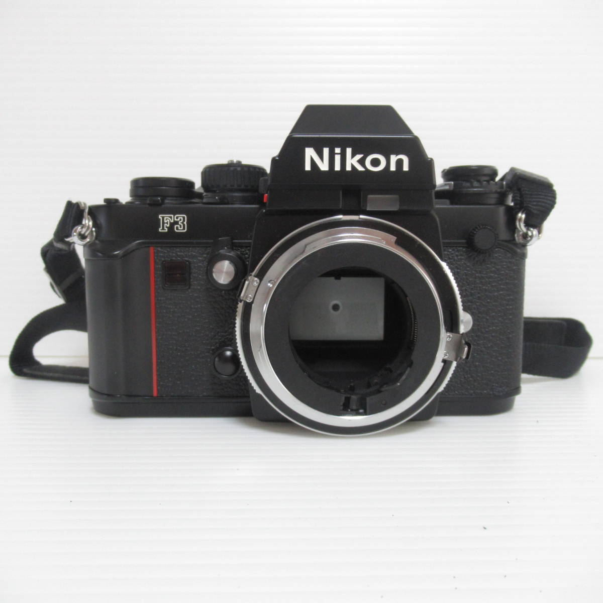 カメラ　Nikon　F3　フィルム一眼カメラ　充電器無し　動作未確認　60サイズ発送同梱不可 【2341632/098/mrrz】p_画像1