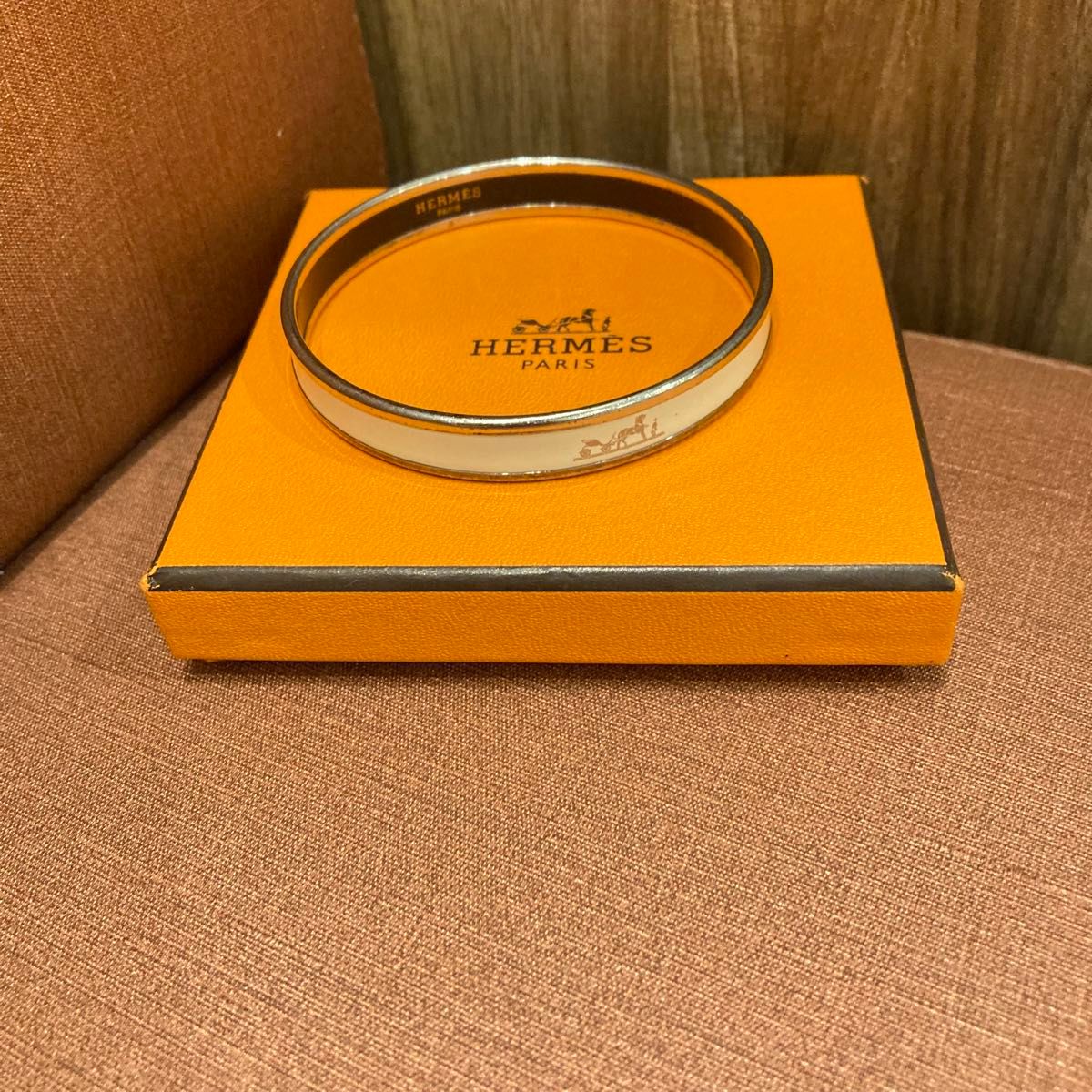 HERMES エルメス 小物 アクセサリー ブレスレット エマイユMM HERMES エルメス 小物 アクセサリー ブレスレット エマイユMM