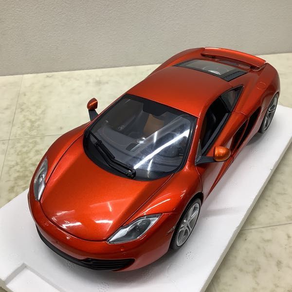 1円〜 ミニチャンプス 1/18 McLaren MP4-12C 2011 オレンジメタリック_画像3