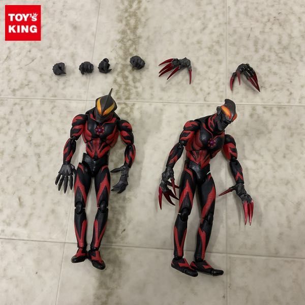 1円〜 ジャンク 箱無 ULTRA-ACT ウルトラマンベリアル、カイザーベリアル_画像1