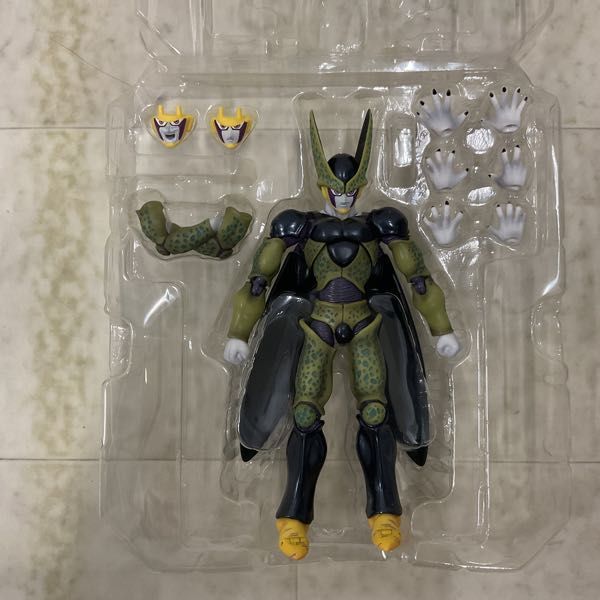 1円〜 バンダイ S.H.Figuarts ドラゴンボール改 セル 完全体_画像2