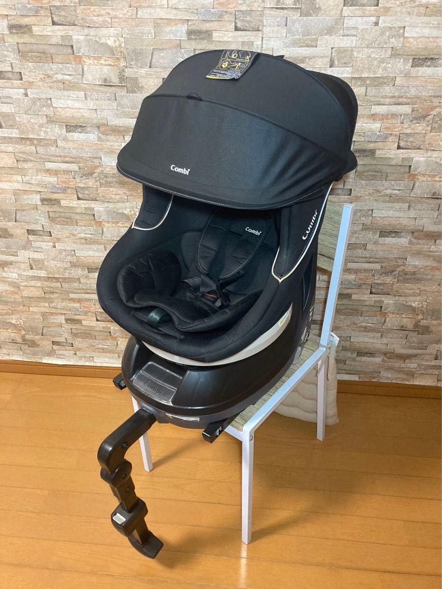 コンビ チャイルドシート クルムーヴ ISOFIX エッグショック NBW