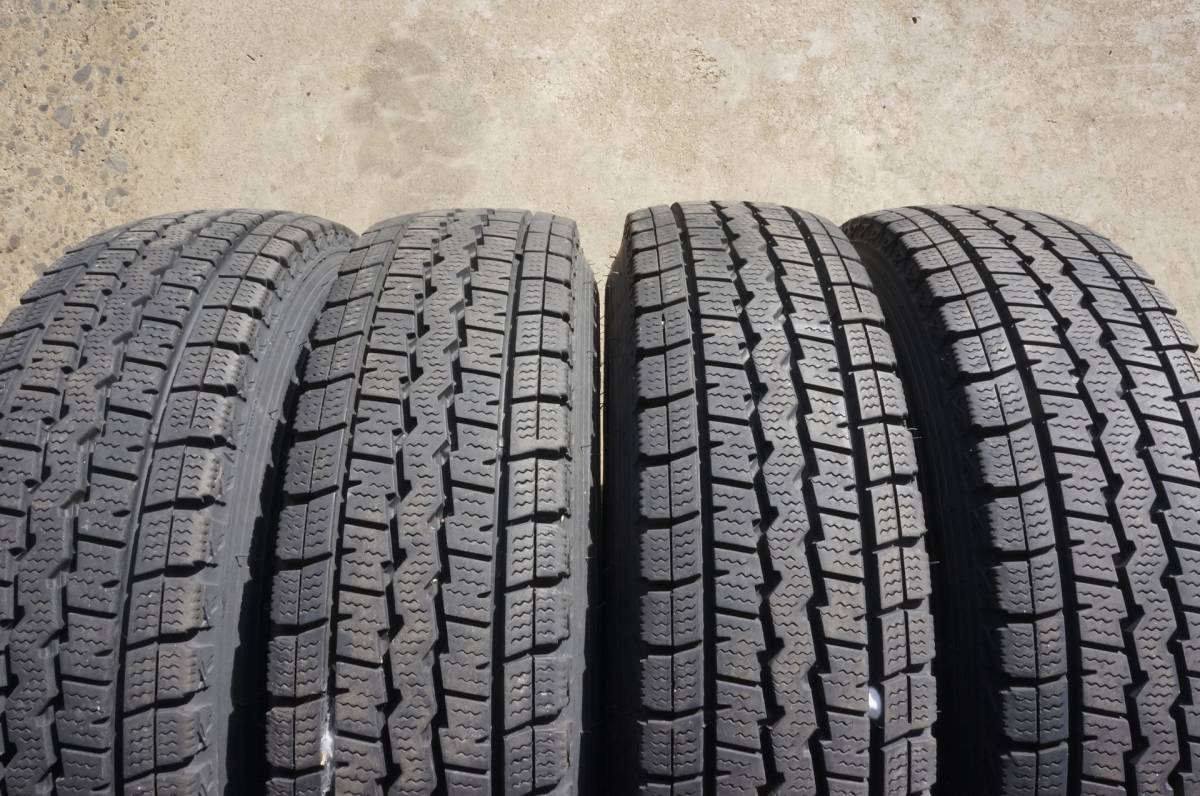 25.DLスタッドレスとスズキ純正ホイールセット★145/80R12　80/78N LT★中古4本★軽トラ・軽バン_画像4