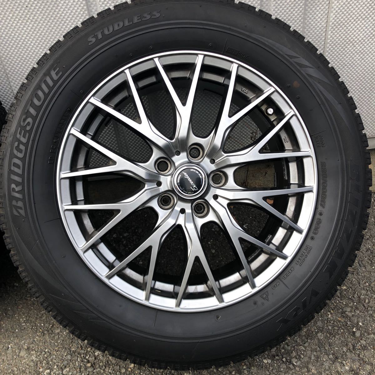 ブリザック VRX スタッドレス タイヤ　225/60R17 ホイールセット　４本セット　30アルファード ヴェルファイア　PCD 114.3 5穴　冬タイヤ_画像5