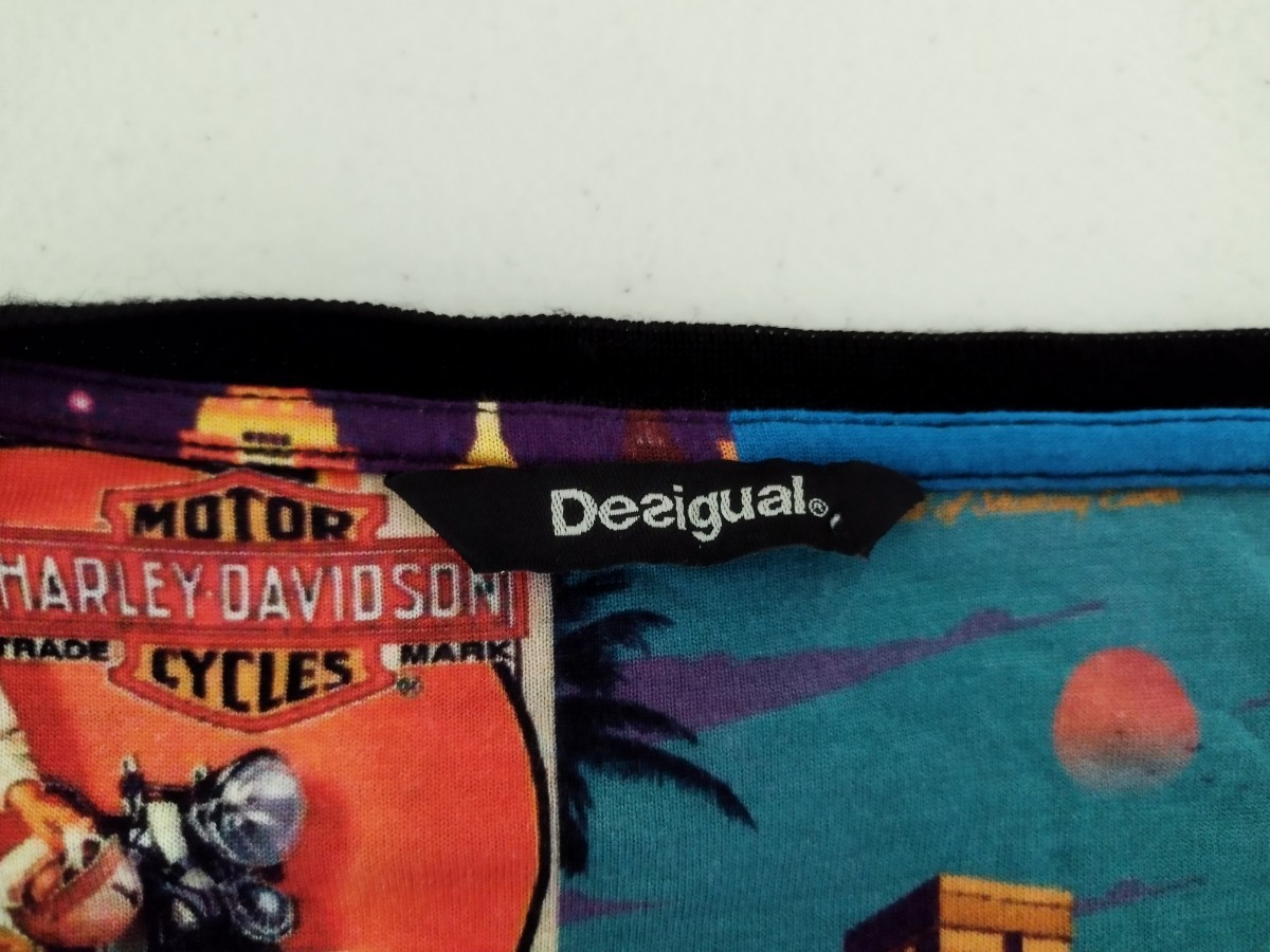 Desigual　デシグアル　半袖　半袖Ｔシャツ_画像4