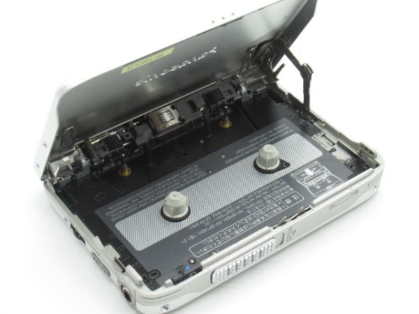 Z 16-4 Panasonic パナソニック ステレオ カセットプレーヤー RQ-SX71-S シルバー ヘッドホンステレオ ジャンク品_画像5